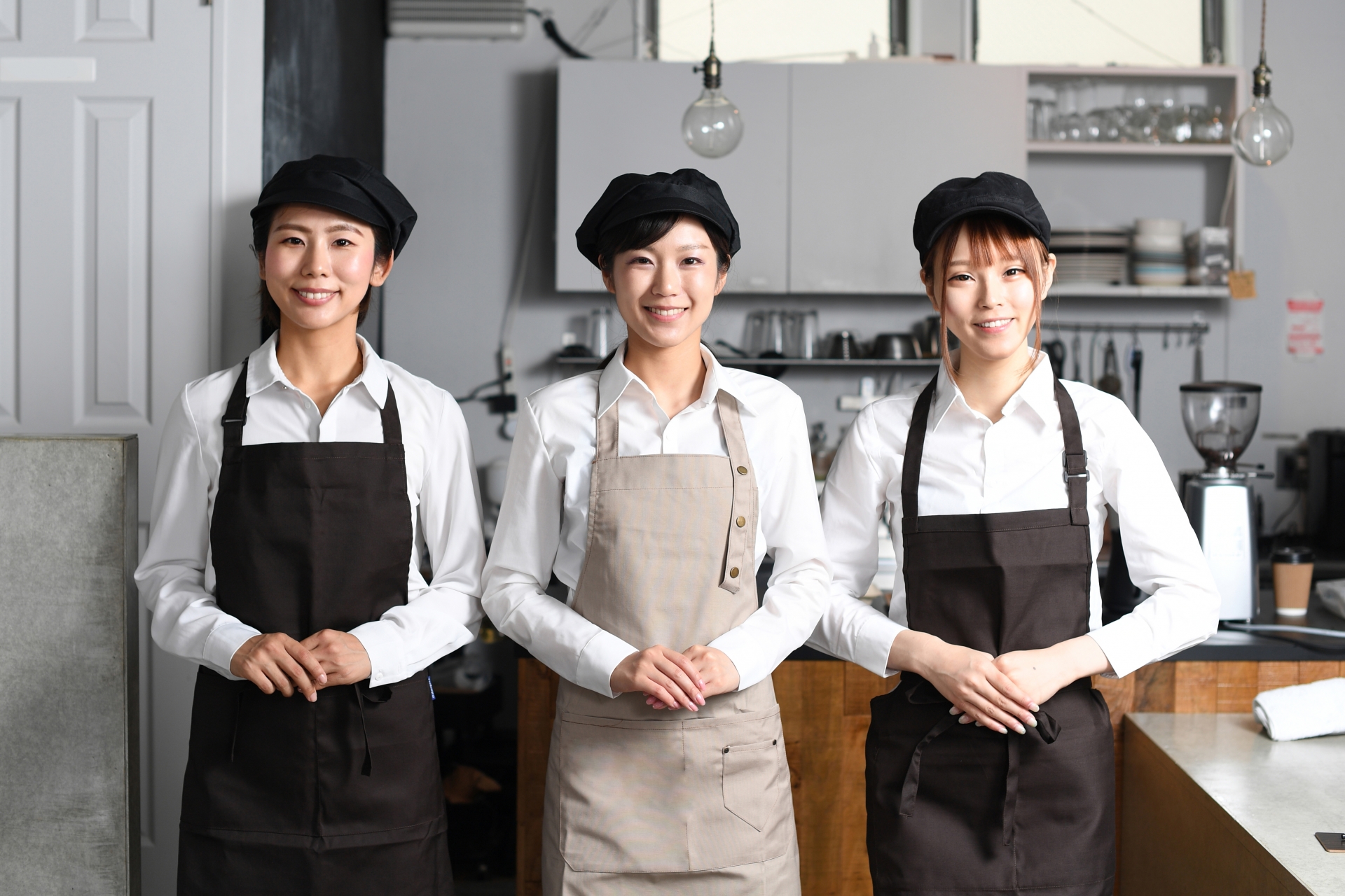 ファミレスのバイト面接で聞かれる質問と志望動機、服装・身だしなみもチェック！